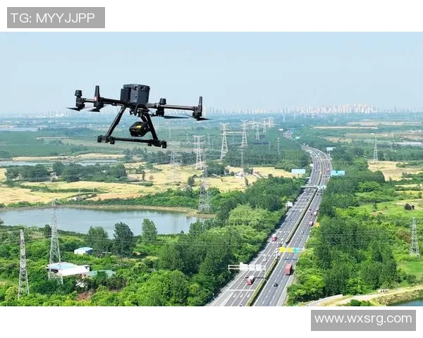 深度探讨周强在英雄联盟中的成长与奋斗历程实时数据